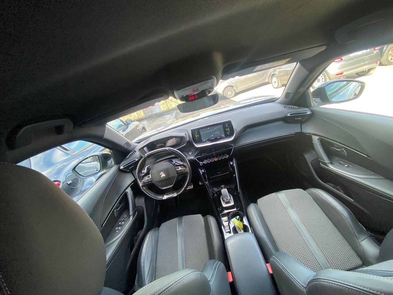 Peugeot 2008 1.5 BlueHDi 130cv S&S EAT8 GT Line