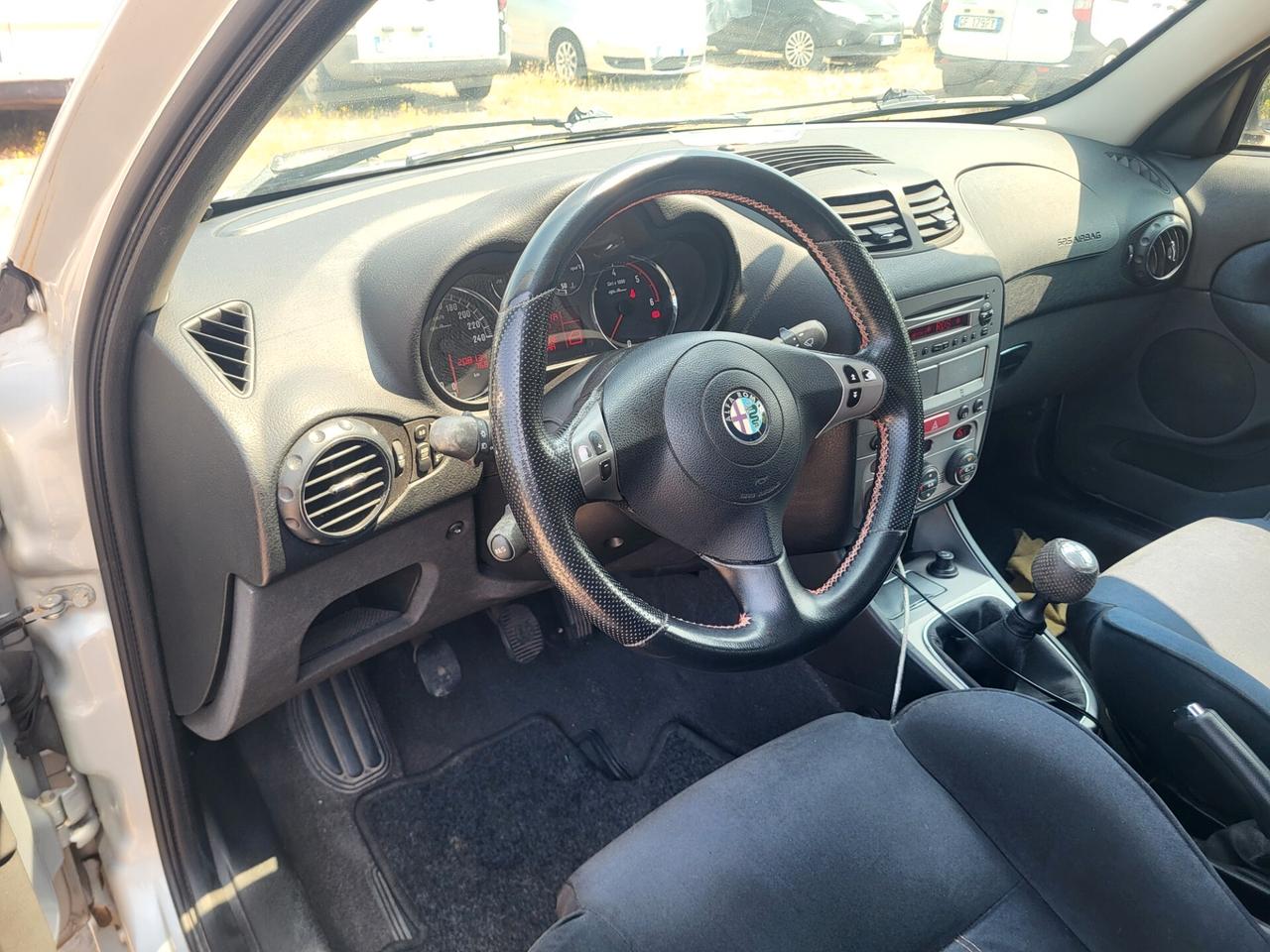 Alfa Romeo 147 1.9 JTD M-JET 16V 5 porte Dist.
