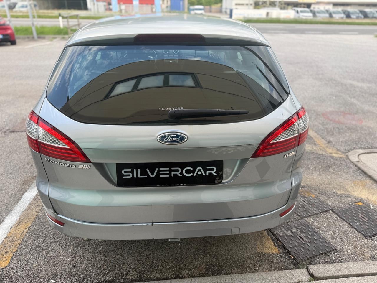 Ford Mondeo 2.0 TDCi Automatic SW - GANCIO TRAINO