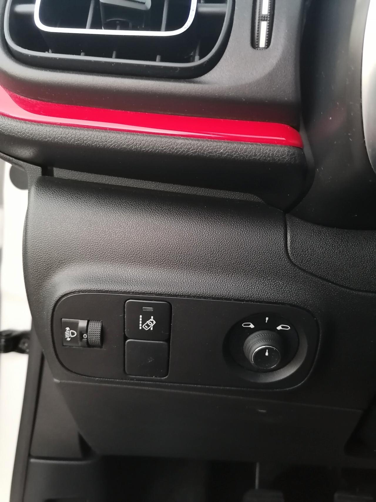 Citroen C3 1.2 benzina Shine NEOPATENTATI 2019