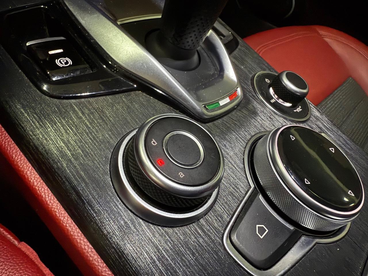 Alfa Romeo Stelvio 2.2TurboD 190CV SPRINT+CARTIER RED2021