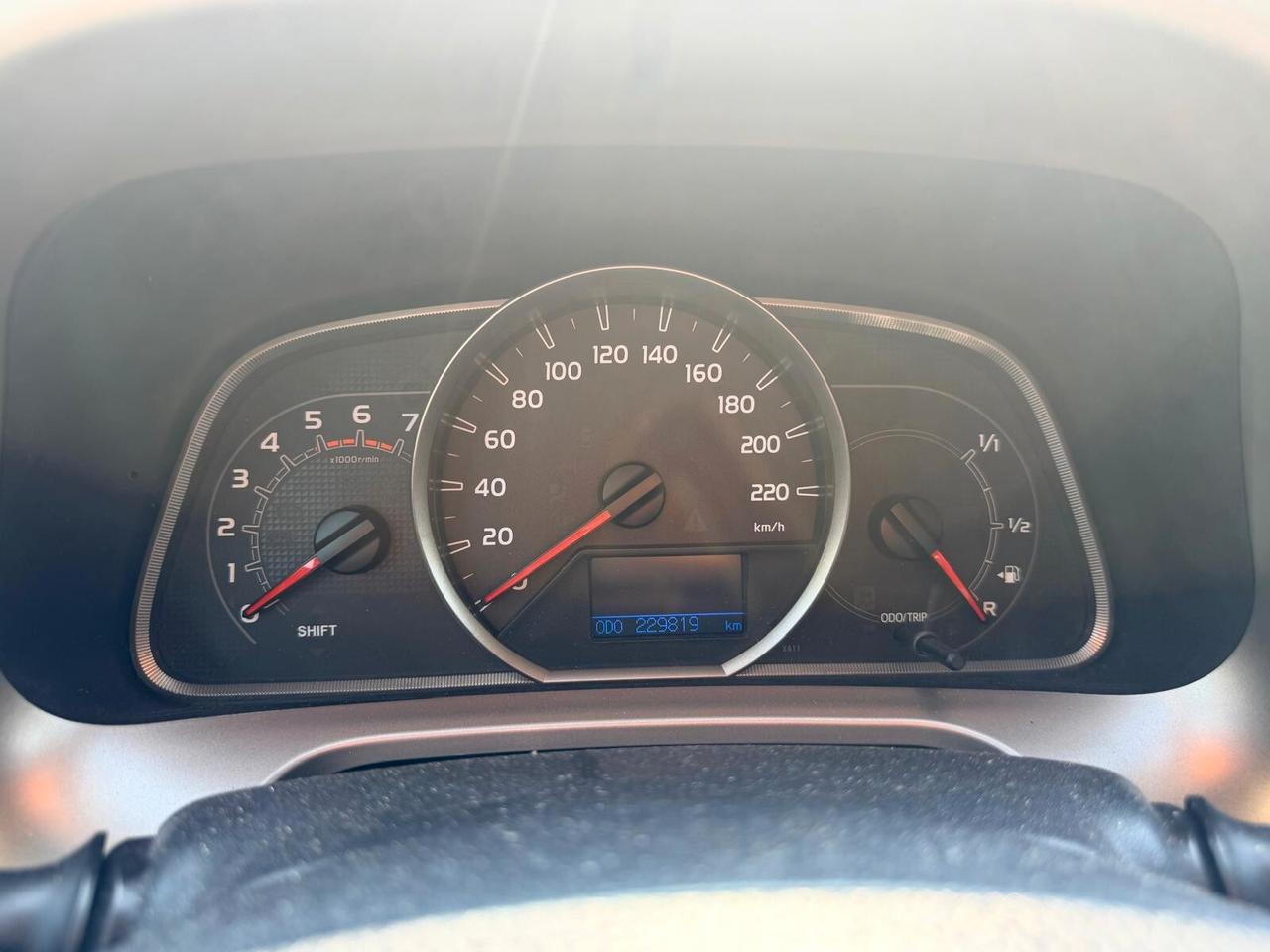 Toyota RAV4 2.0 D-4D 2WD Style White Edition Euro 5b - 2015 - 230.000 km