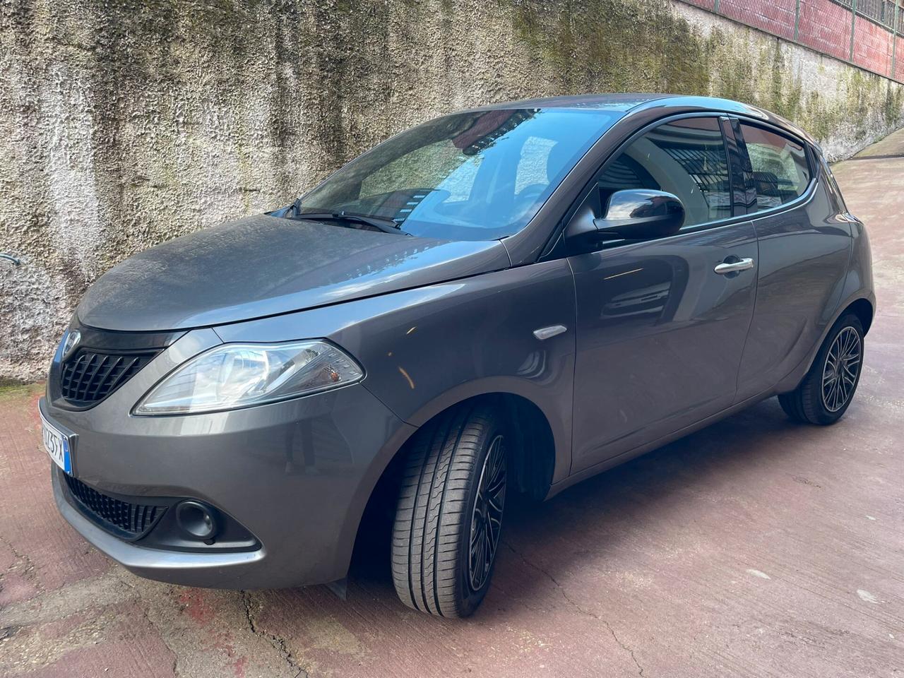 YPSILON 1.0-69cv *PREZZO VERO* KM CERTI- GARANZIA 12 MESI