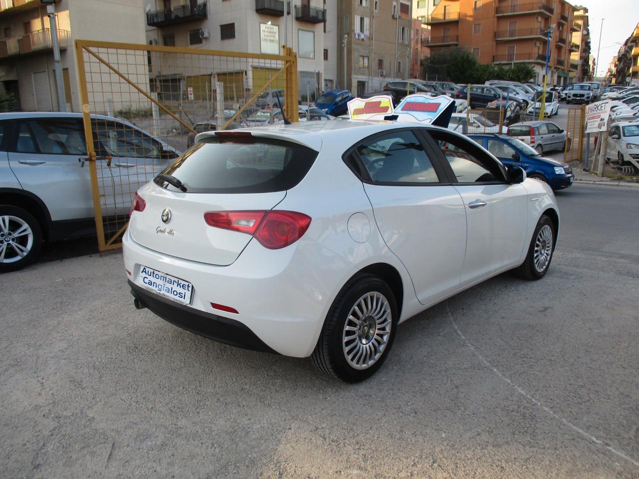Alfa Romeo Giulietta 1.6 JTDm-2 105 CV MOLTO BELLA