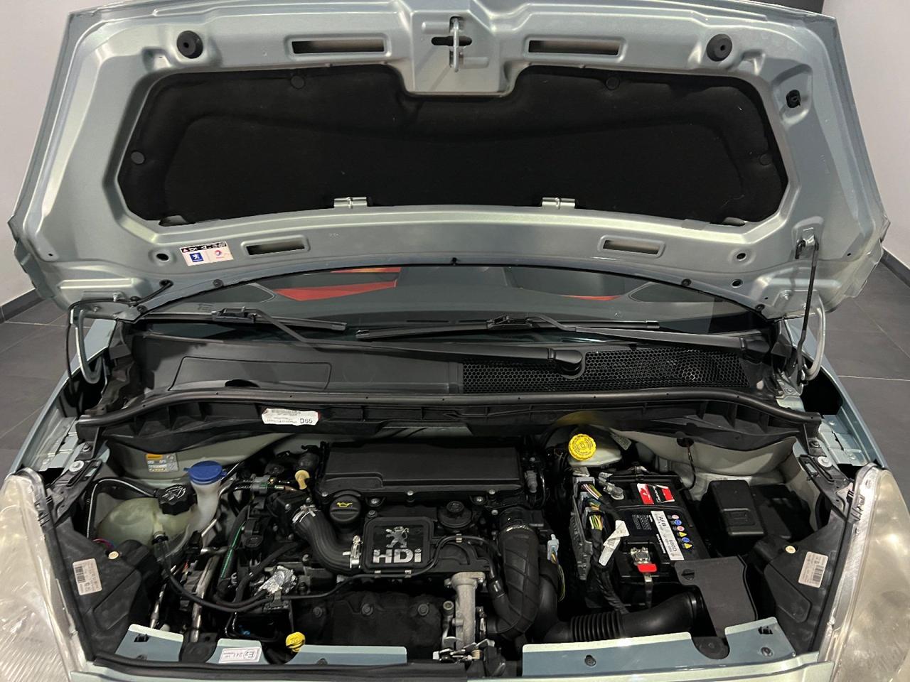 Peugeot 1007 1.4 HDi Sporty