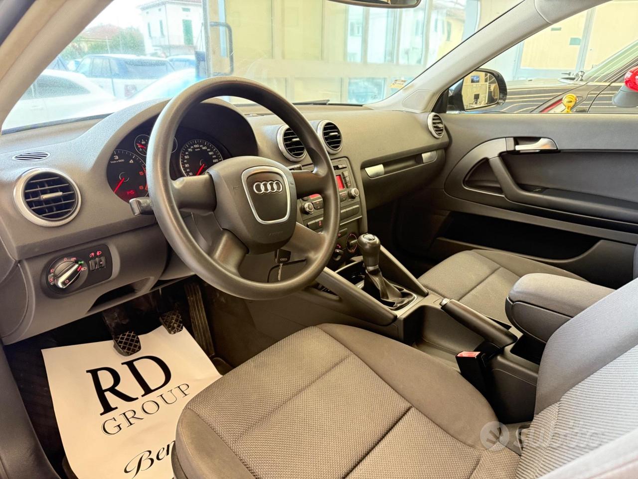 Audi A3 1.6 tdi Ambiente 90cv okneopatentati