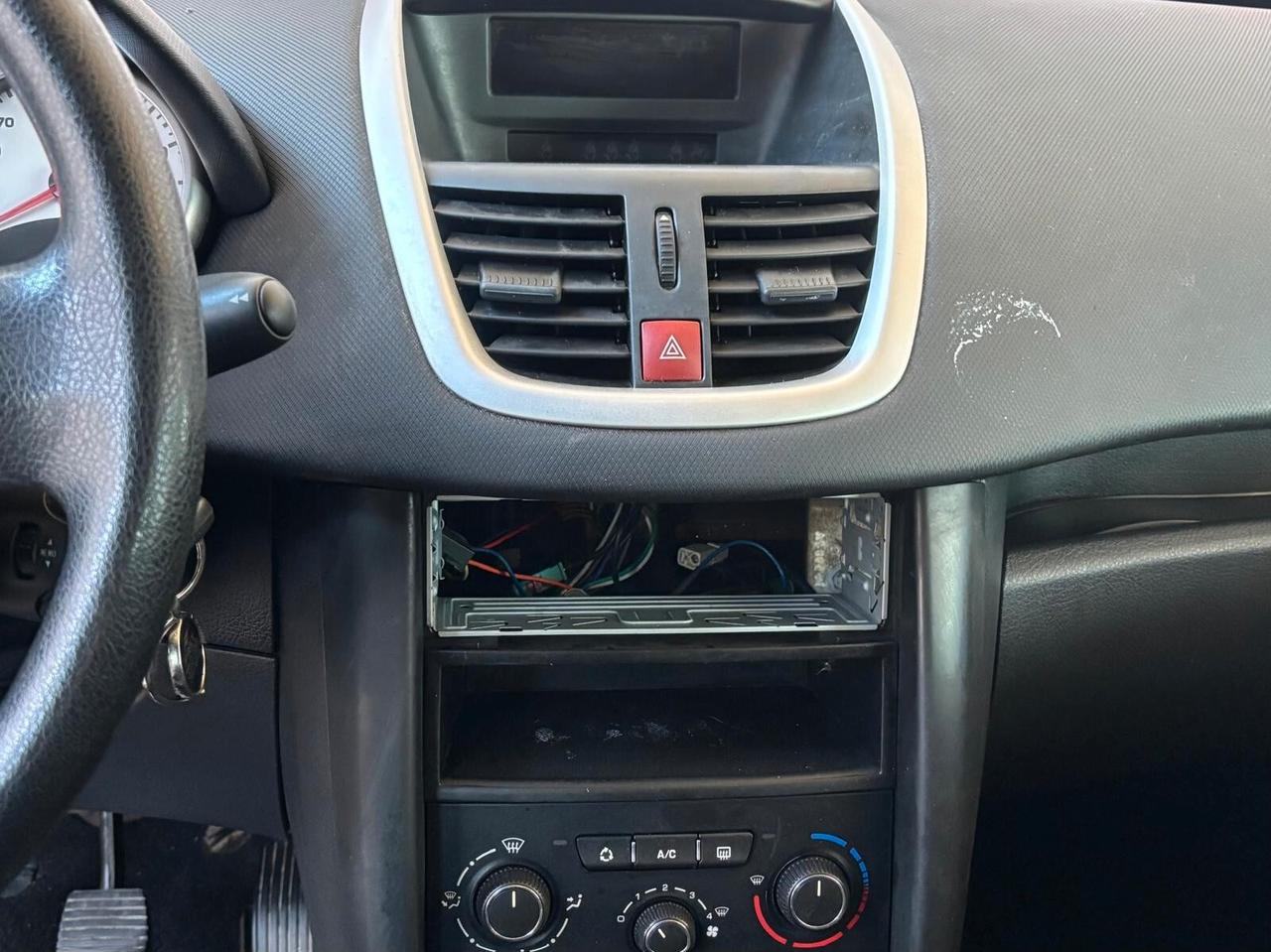 Peugeot 207 1.4 HDi 70CV FAP 5p. XS