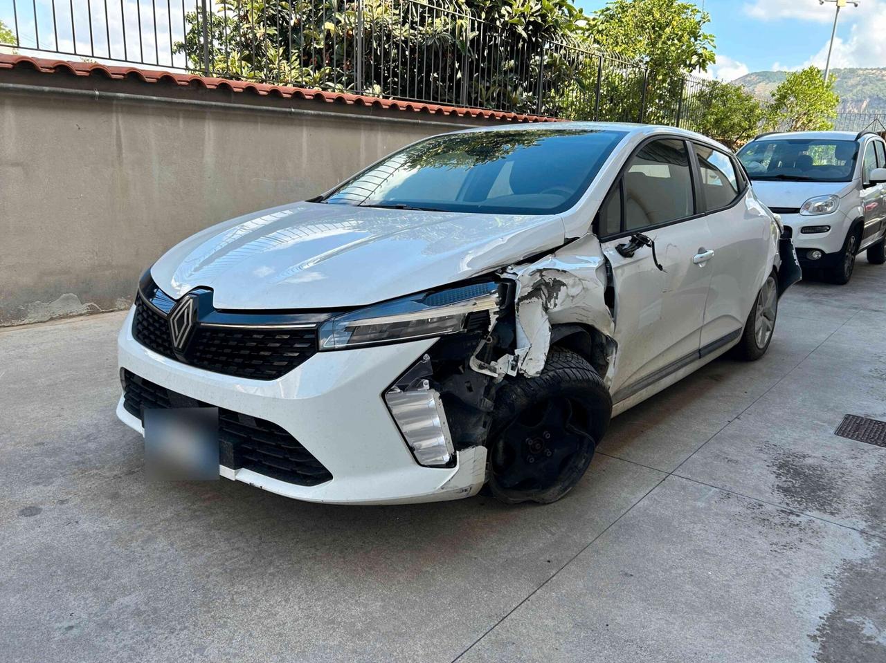 Renault Clio 1.5 dCi 100CV Evolution - 2024 Incidentata