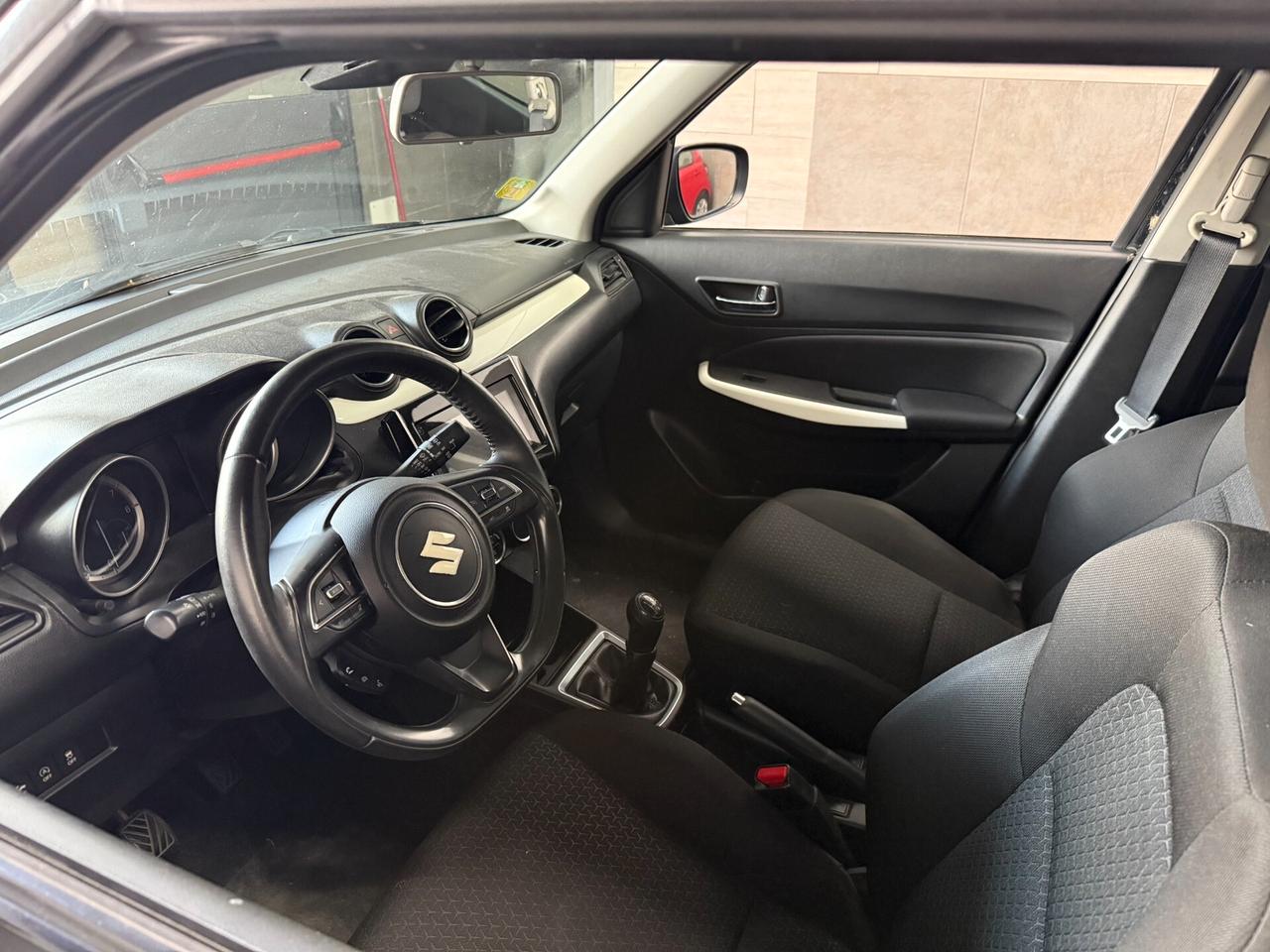 Suzuki Swift 1.2 Hybrid 4WD AllGrip Top