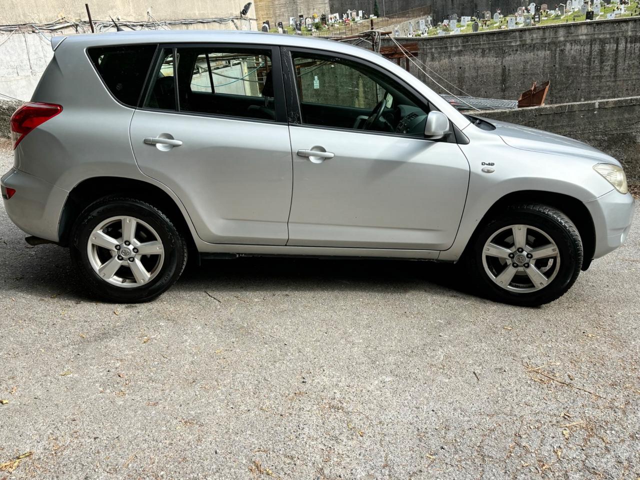 Toyota RAV 4 RAV4 2.2 D-4D 177 CV Sol Plus