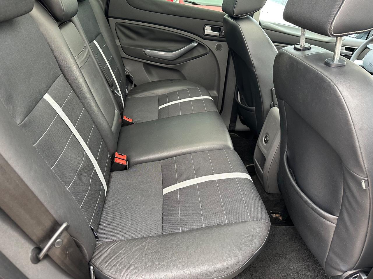 Ford Kuga 2010 2.0 TDCi 136 CV 4x4 Titanium PERFETTA