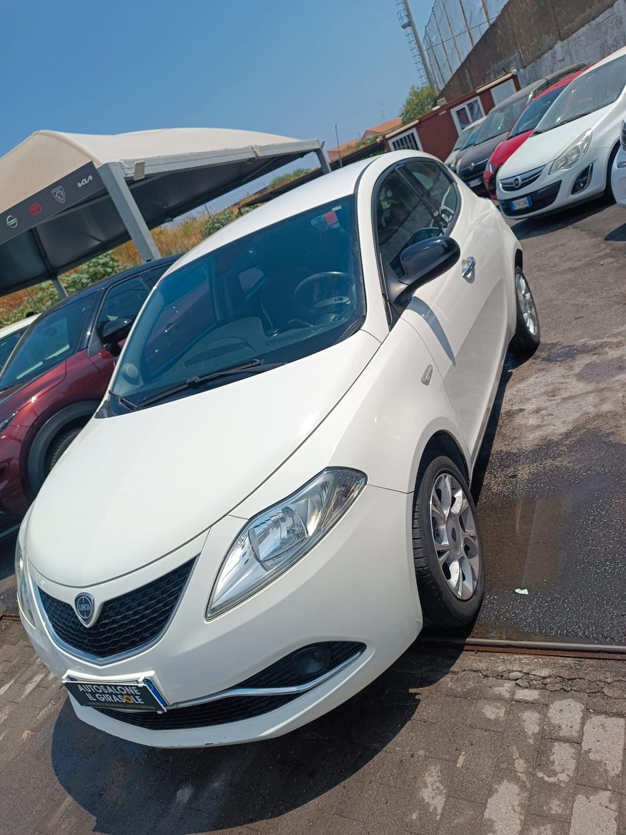 Lancia Ypsilon 1.2 69 CV 5 porte GPL Ecochic Gold