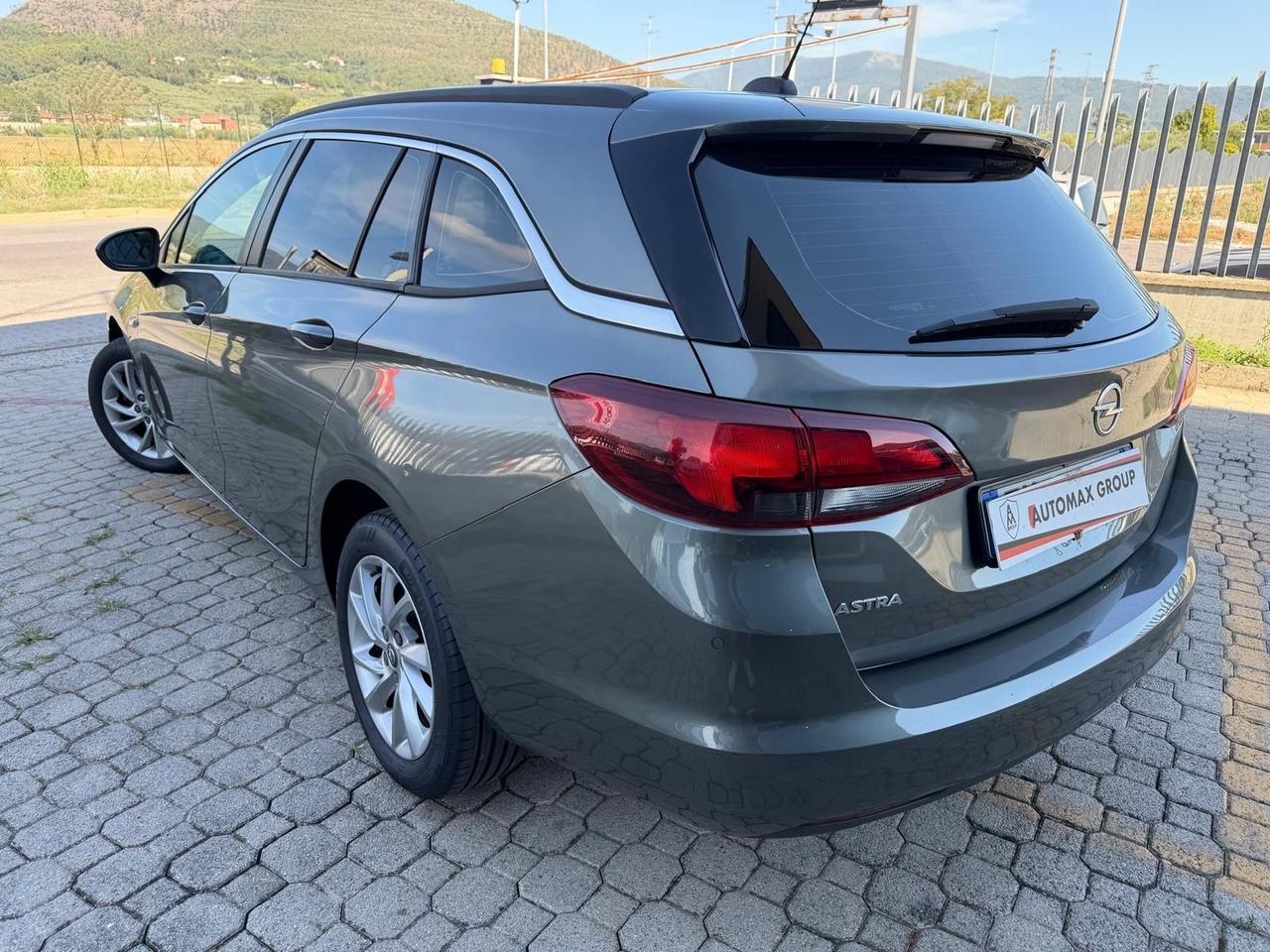Opel Astra 1.6 CDTi 136CV aut. Sports Tourer Innovation