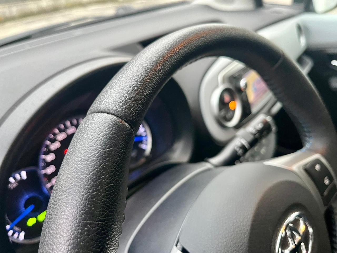 Toyota Yaris 1.5 Hybrid 104.000km 2013 perfetta