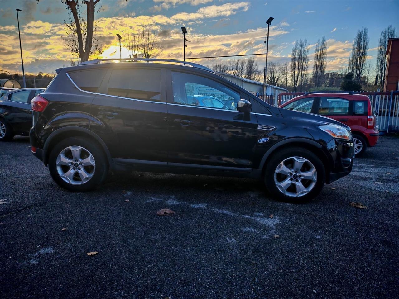 Ford Kuga Kuga+ 2.0 TDCi 136 CV 2WD DPF