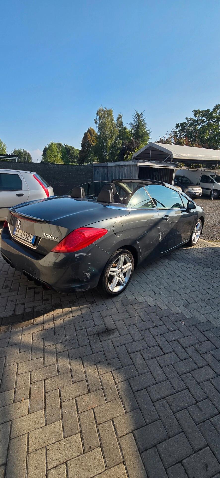 Peugeot 308 1.6 HDi 112CV CC Féline