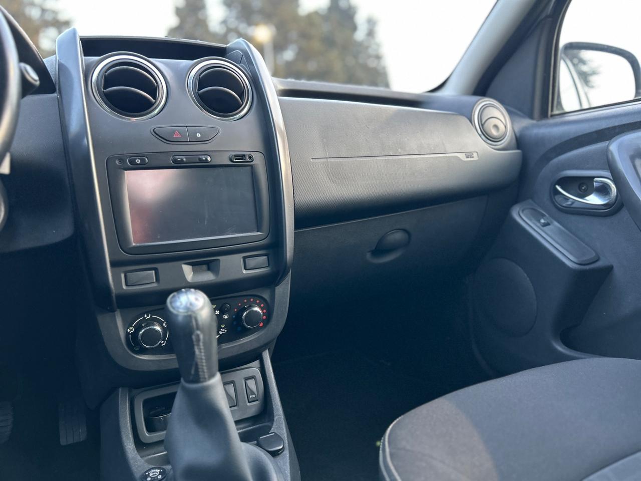 Dacia Duster 1.6c 4x2*GPL DI FABBRICA*UNIPRO*NAVI*