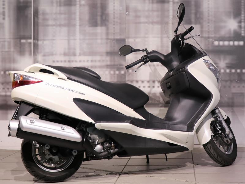Suzuki Burgman 200