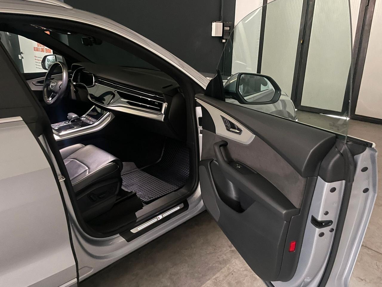 Audi Q8 50 TDI 286 CV quattro tiptronic Sport Sline