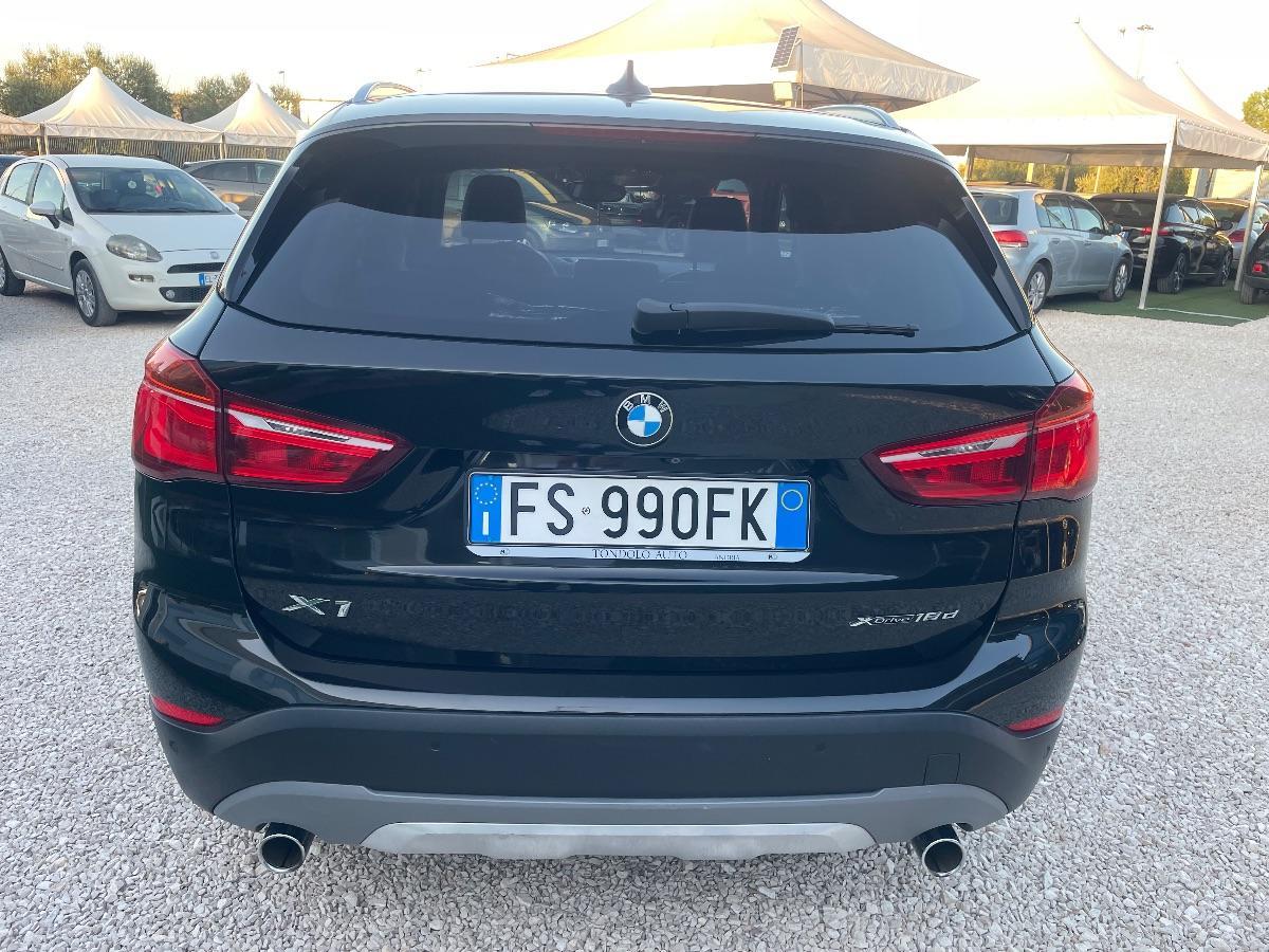 BMW - X1 - xDrive18d xLine