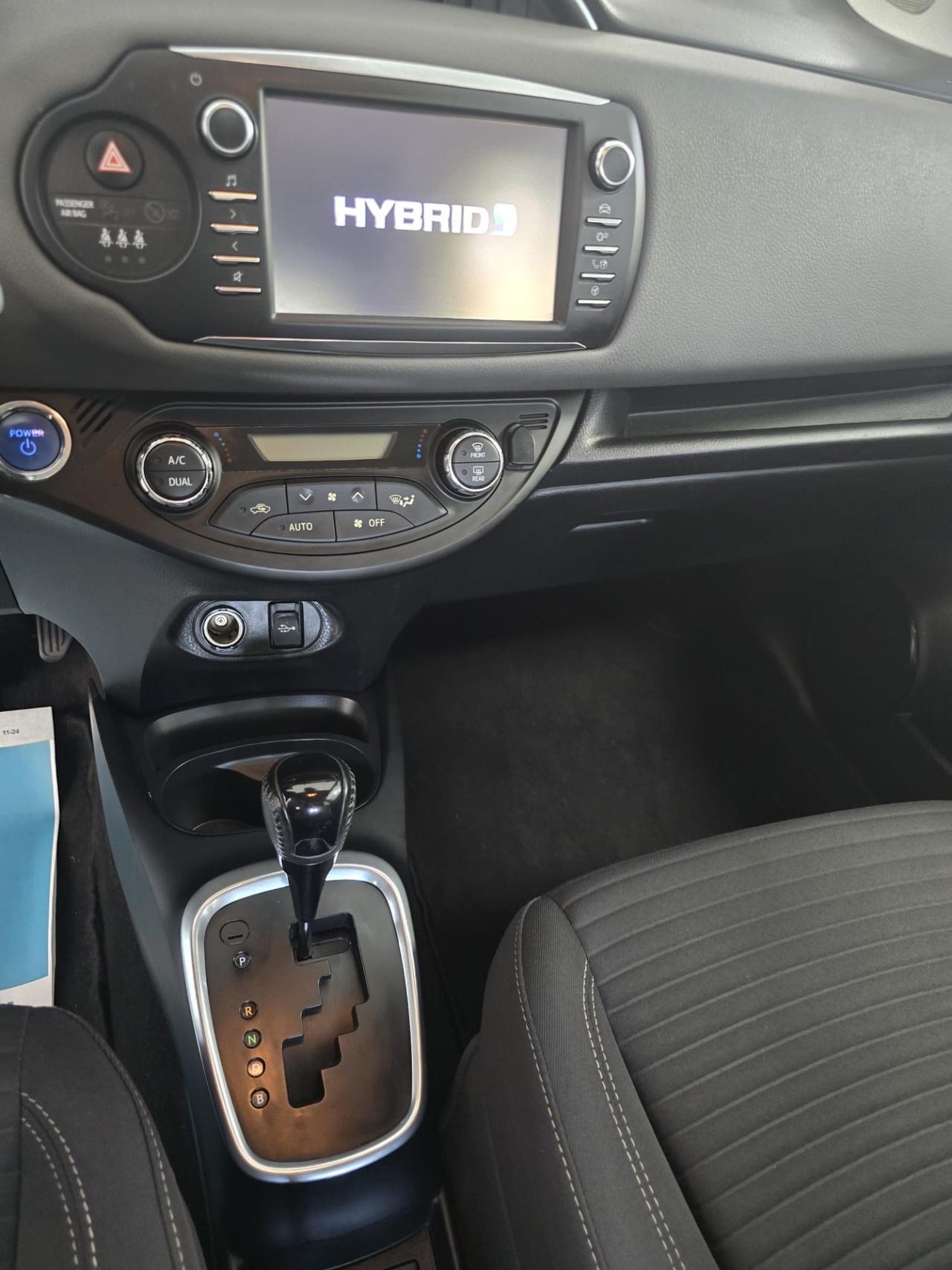 Toyota Yaris Style 1.5 Hybrid 101cv 2028 km 109000