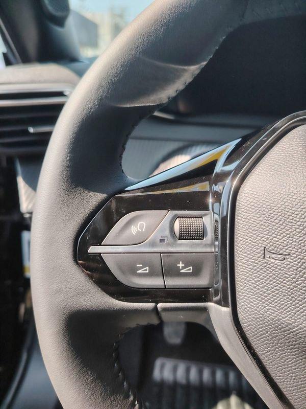 Peugeot 2008 2008 PureTech 100 S&S Allure