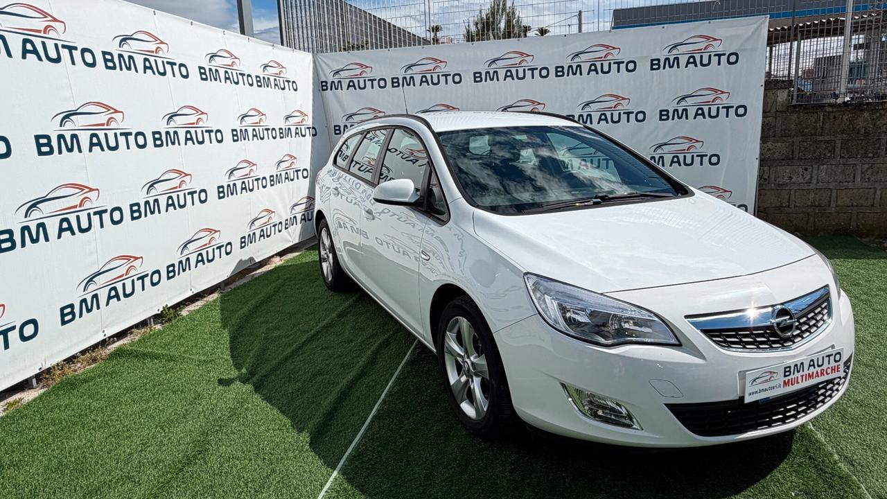 Opel Astra 1.7 DIESEL SW 110CV Sports Tourer Elective GARANZIA 12 MESI