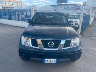 Nissan Navara 2.5 dCi 4 porte Double Cab LE