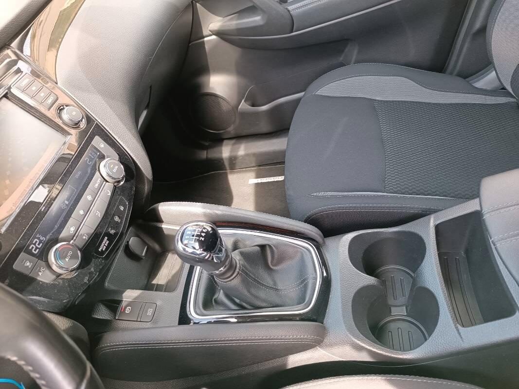 Nissan QASHQAI 1.5dci Business 115CV - Autocarro