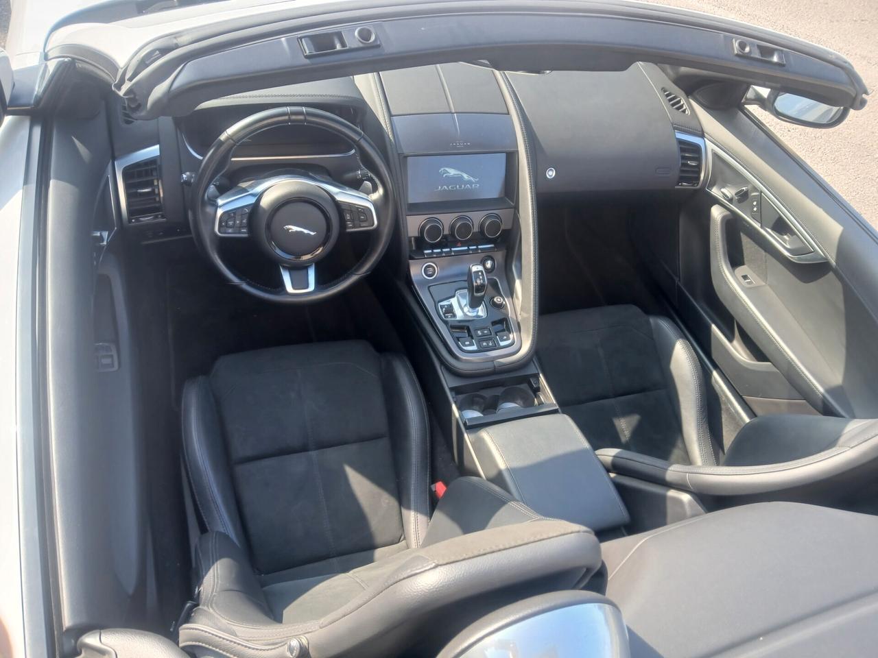 Jaguar F-Type 2.0 aut. Convertibile R-Dynamic 2021