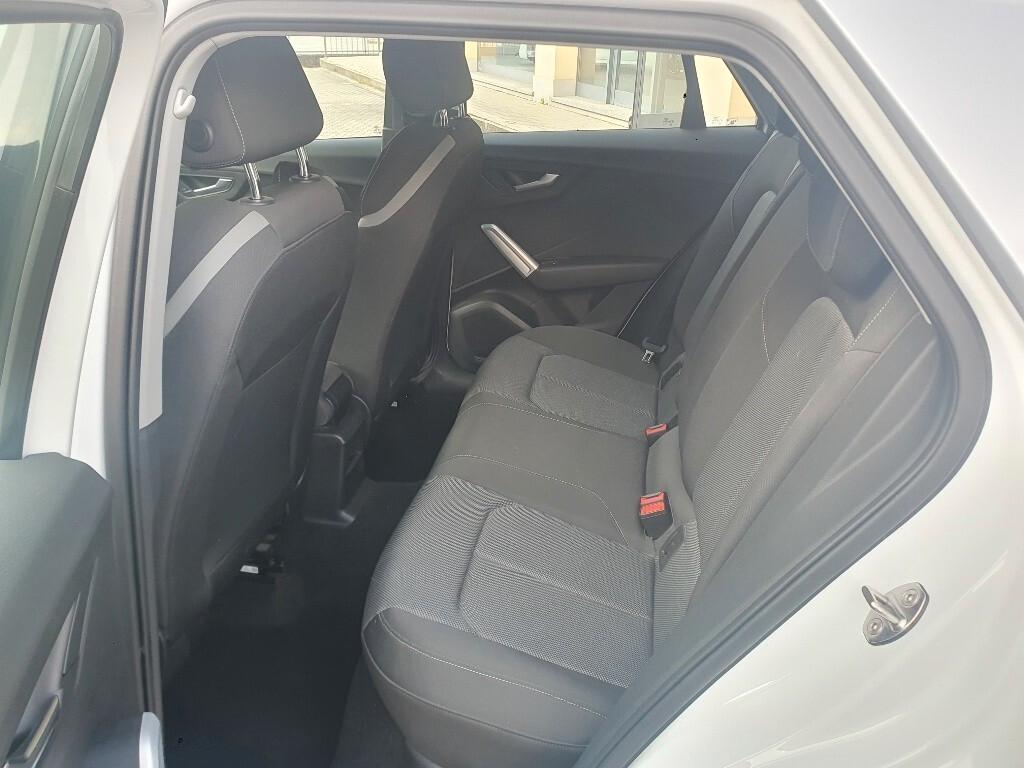 Audi Q2 30 TDI S tronic Business Design