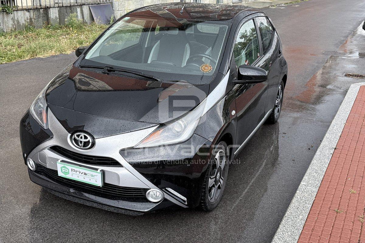 TOYOTA Aygo 1.0 VVT-i 69 CV 5 porte x-cool