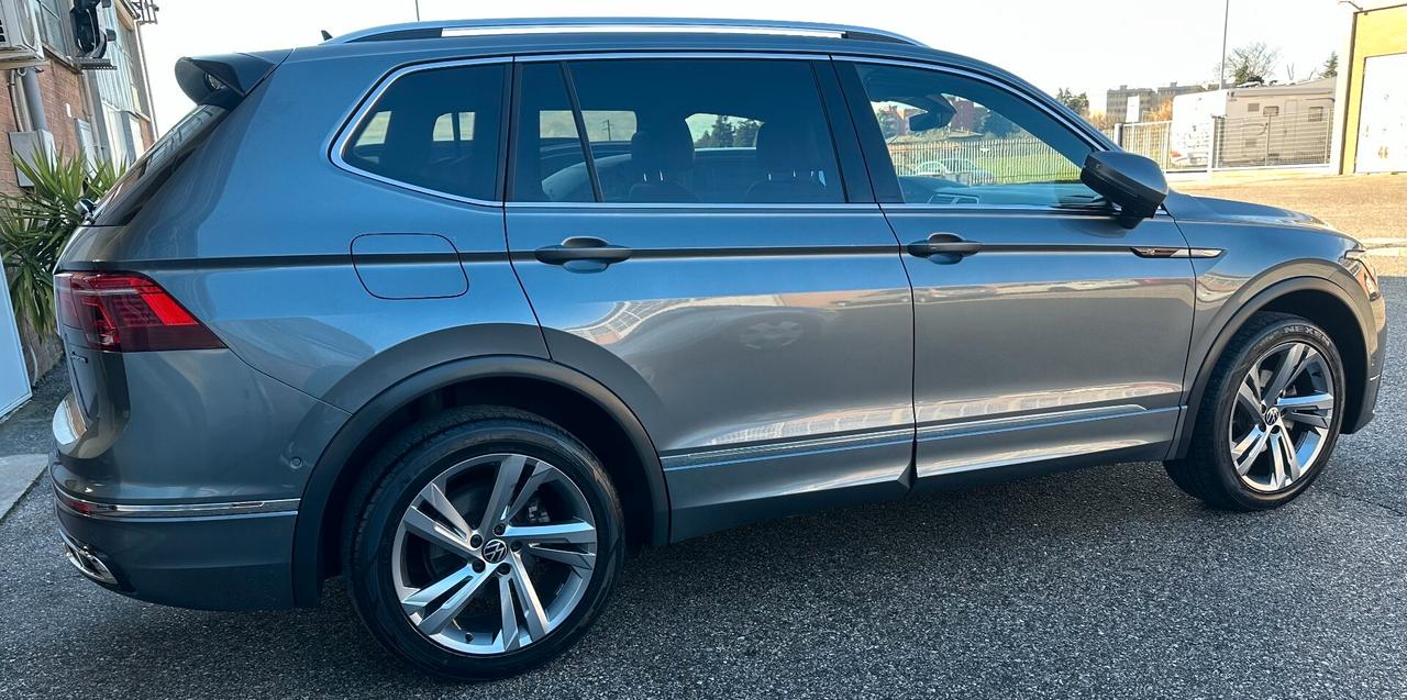Volkswagen Tiguan Allspace 2.0 TDI SCR DSG 4MOTION R-Line 7 posti