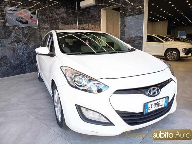 HYUNDAI i30 1.6 CRDi 5p. Comfort A/T