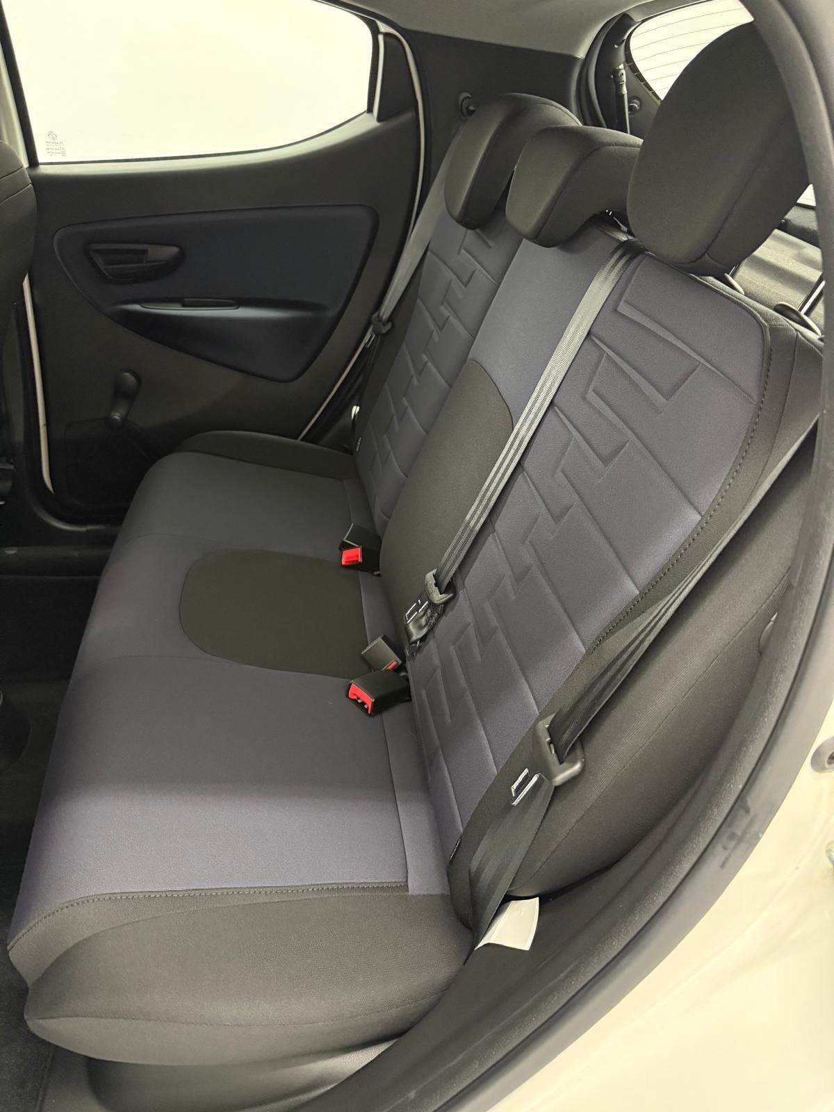 Lancia Ypsilon 1.0 FireFly 5 porte S&S Hybrid Gold Plus