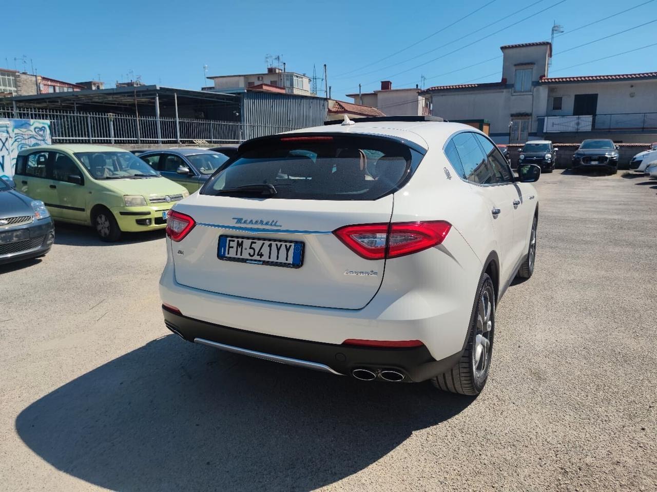 Maserati Levante V6 Diesel 275 CV AWD Granlusso pochi km