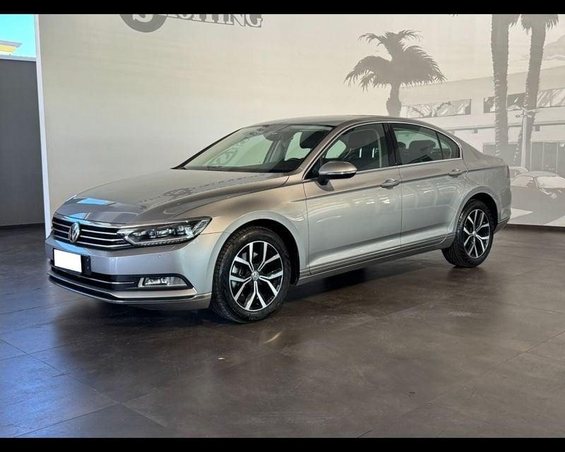 Volkswagen Passat 8ª serie 2.0 TDI DSG Highline BlueMotion Technology