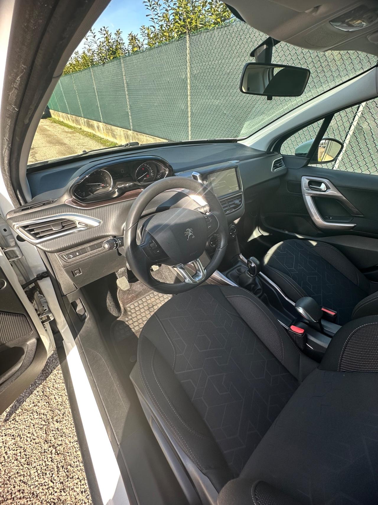 Peugeot 2008 1.4 HDi 68CV Active