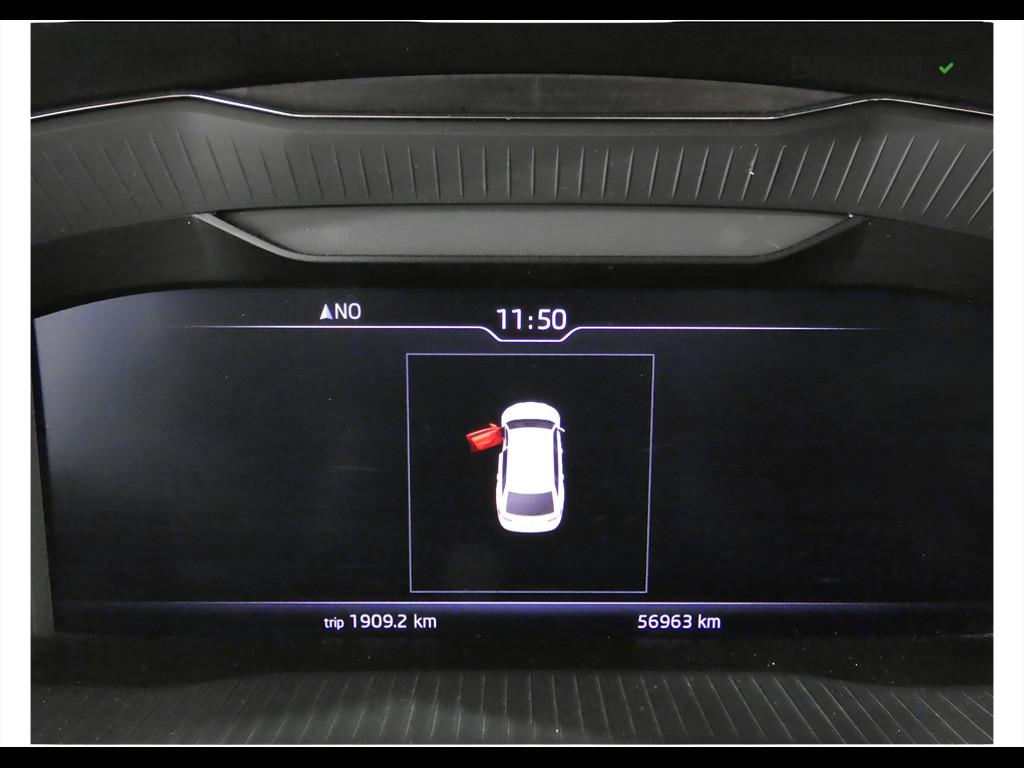 SKODA Superb 3ª serie - Superb 2.0 TDI 150 CV SCR DSG Wagon Executive