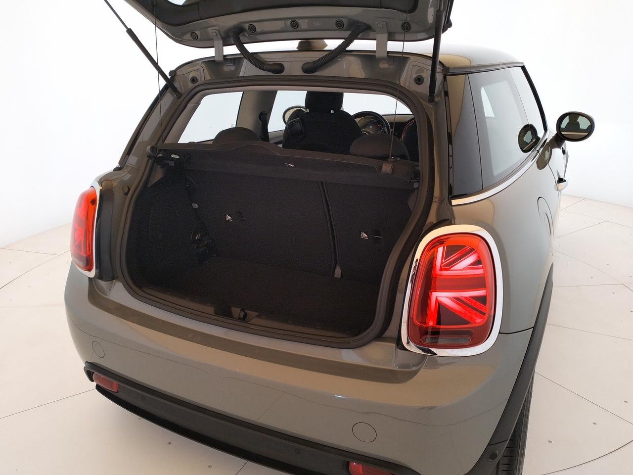 Mini Full Electric Cooper SE Classic - NEOPATENTATI