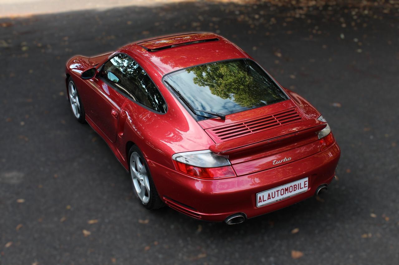 Porsche 911 996 Turbo cat Coupé