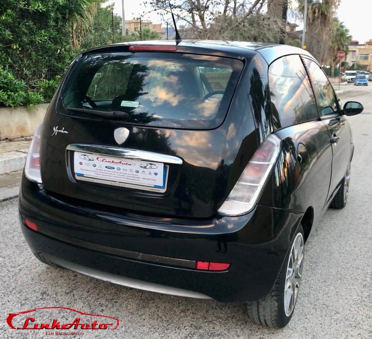 Lancia Ypsilon 1.2 Momo Design 60CV