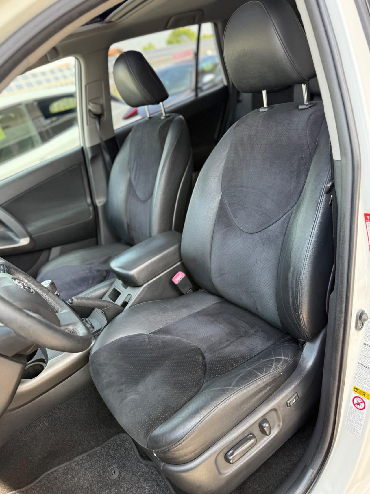 Toyota RAV 4 RAV4 Crossover 2.2 D-4D 150 CV DPF Exclusive