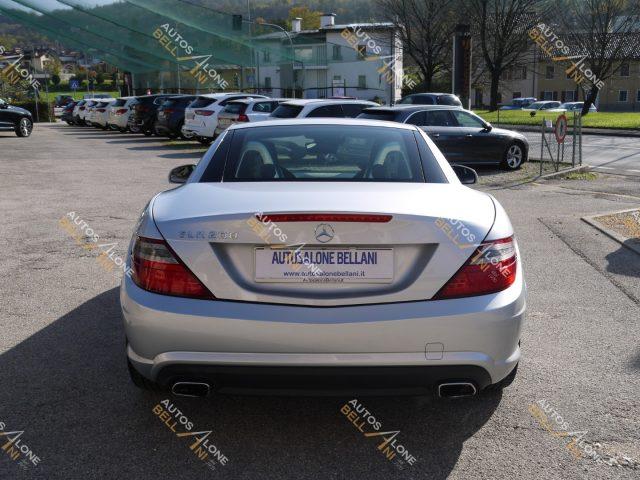 MERCEDES-BENZ SLK 200 200 Premium AMG