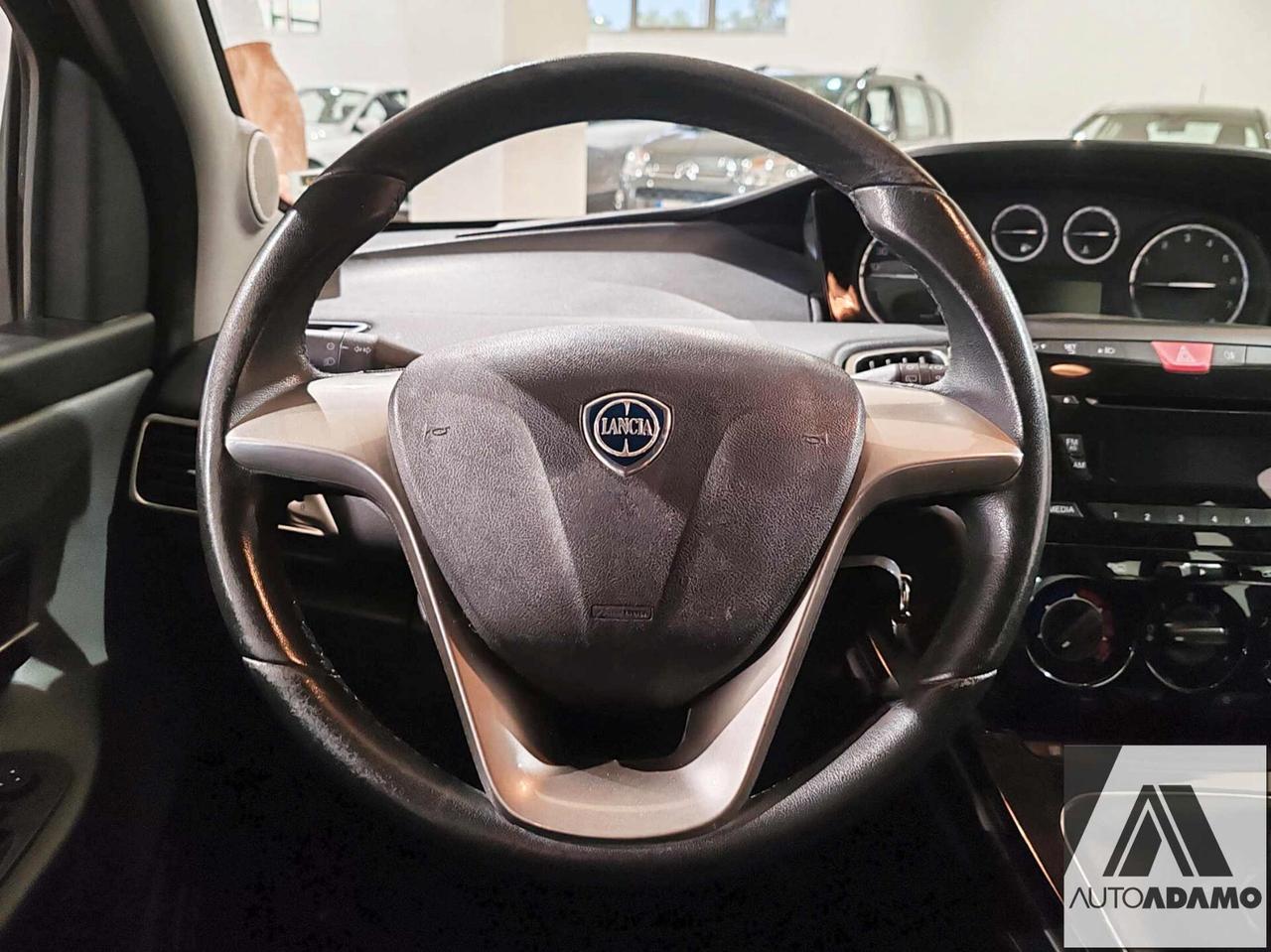 Lancia Ypsilon 1.2 69 CV 5 porte Gold