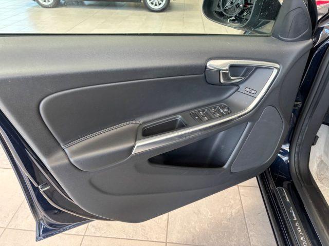 VOLVO V60 D3 Geartronic Business