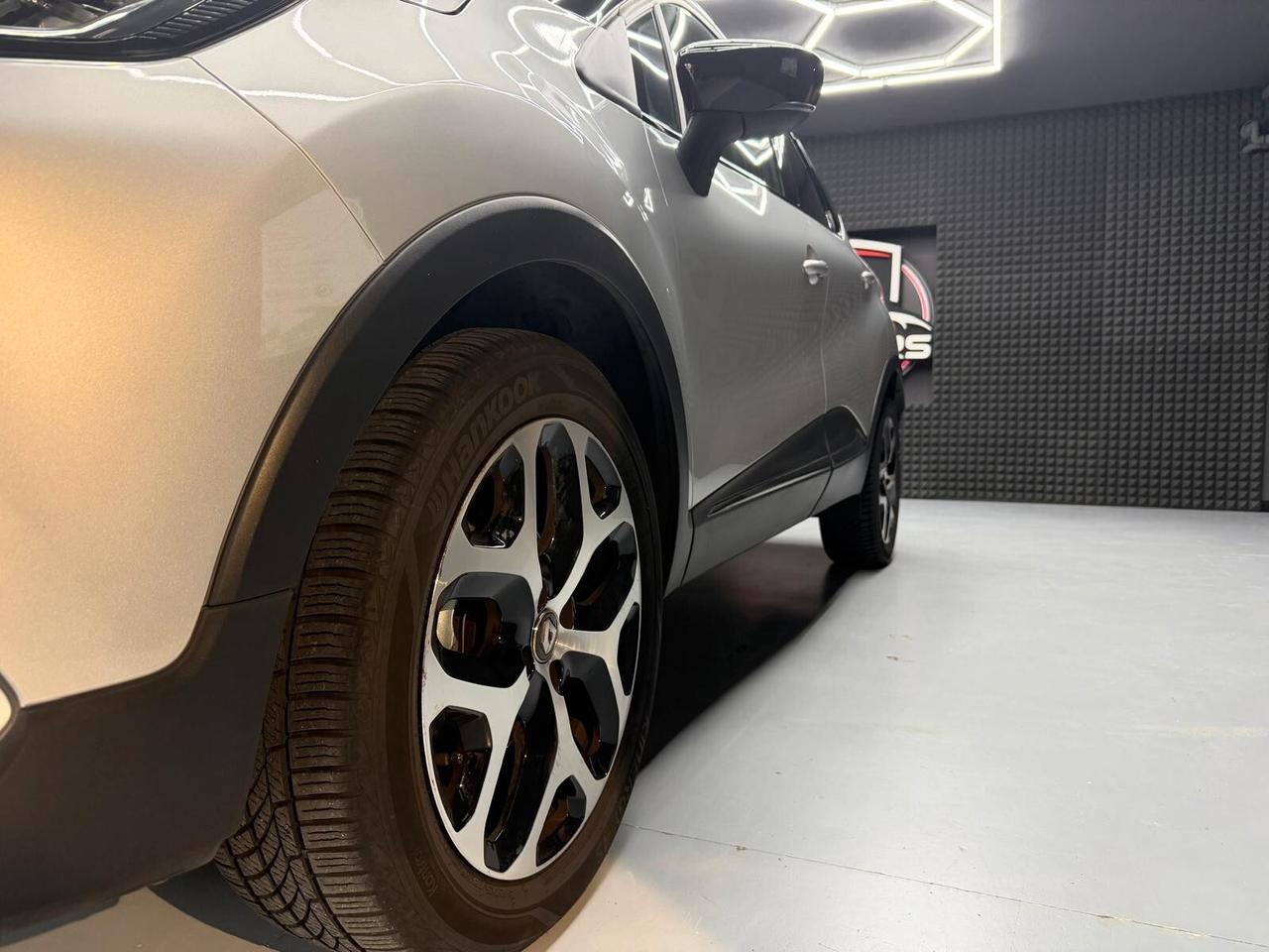 Renault Captur dCi 8V 90 CV EDC Sport Edition