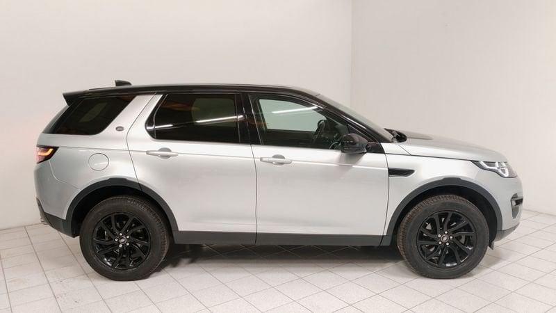 Land Rover Discovery Sport 2.0 TD4 150 CV Dark Edition