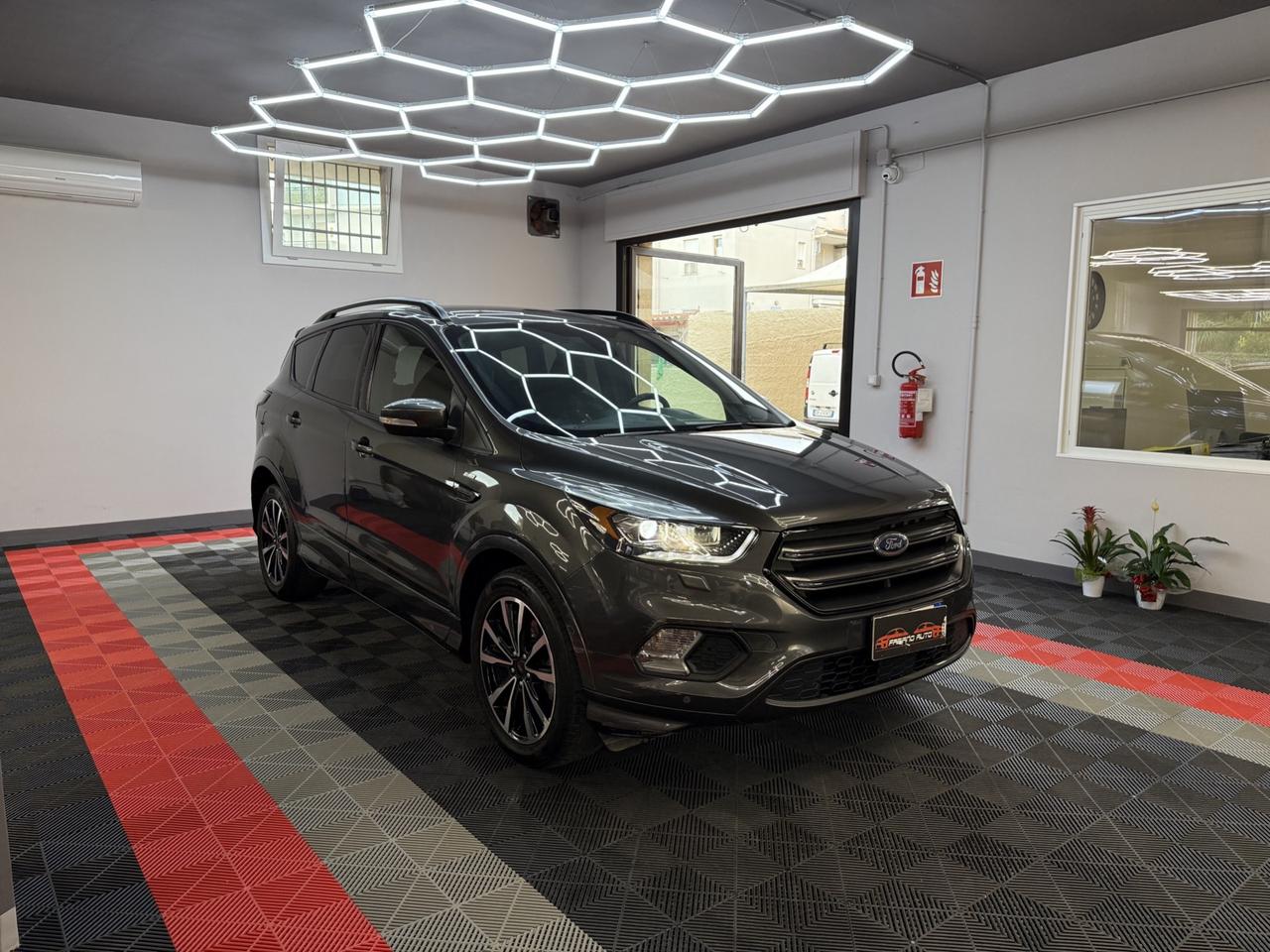 Ford Kuga 1.5 TDCI ST-Line - FABIANOAUTO