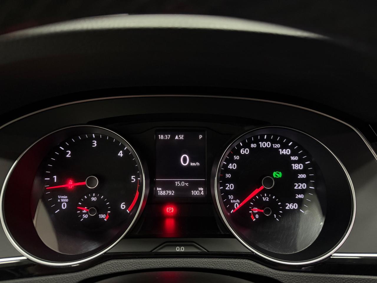 Volkswagen Passat 2.0 TDI DSG Business BlueMotion Technology